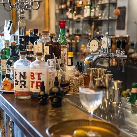 Hotel Paragon 700 Boutique &