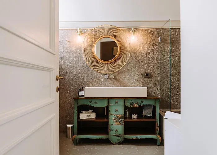 Hotel Paragon 700 Boutique & 5*