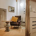 فندق Paragon 700 Boutique & أوستوني