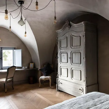 Paragon 700 Boutique & 5* Ostuni